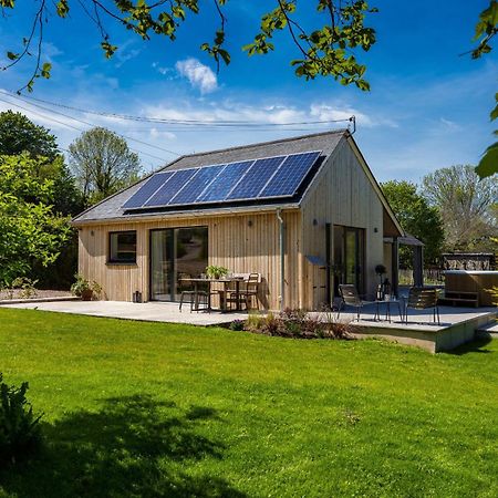 Sunnybrook - A Luxurious Carbon Neutral House Close To Beach, شالدون المظهر الخارجي الصورة